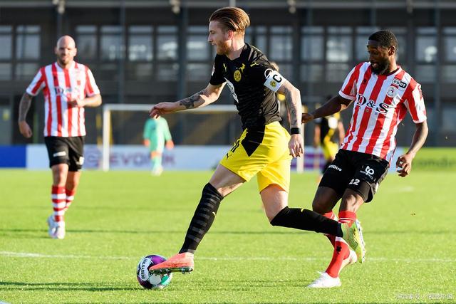 自己的表现 自己的表现