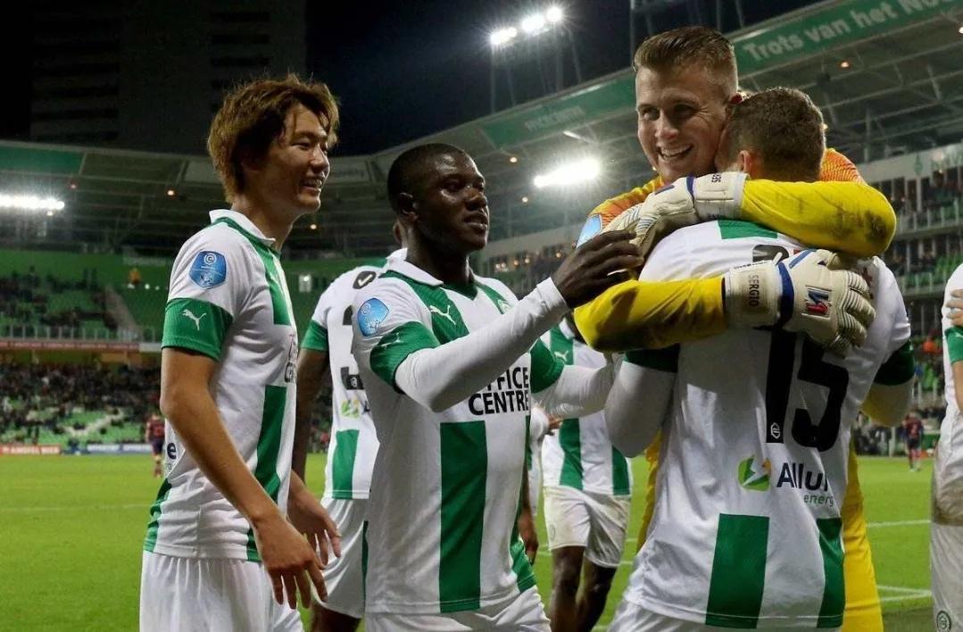 员的动态成 员的动态成