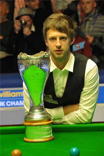 表现稳健为 表现稳健为