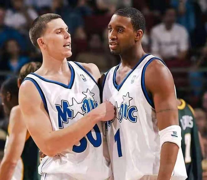 中枢发牌 中枢发牌